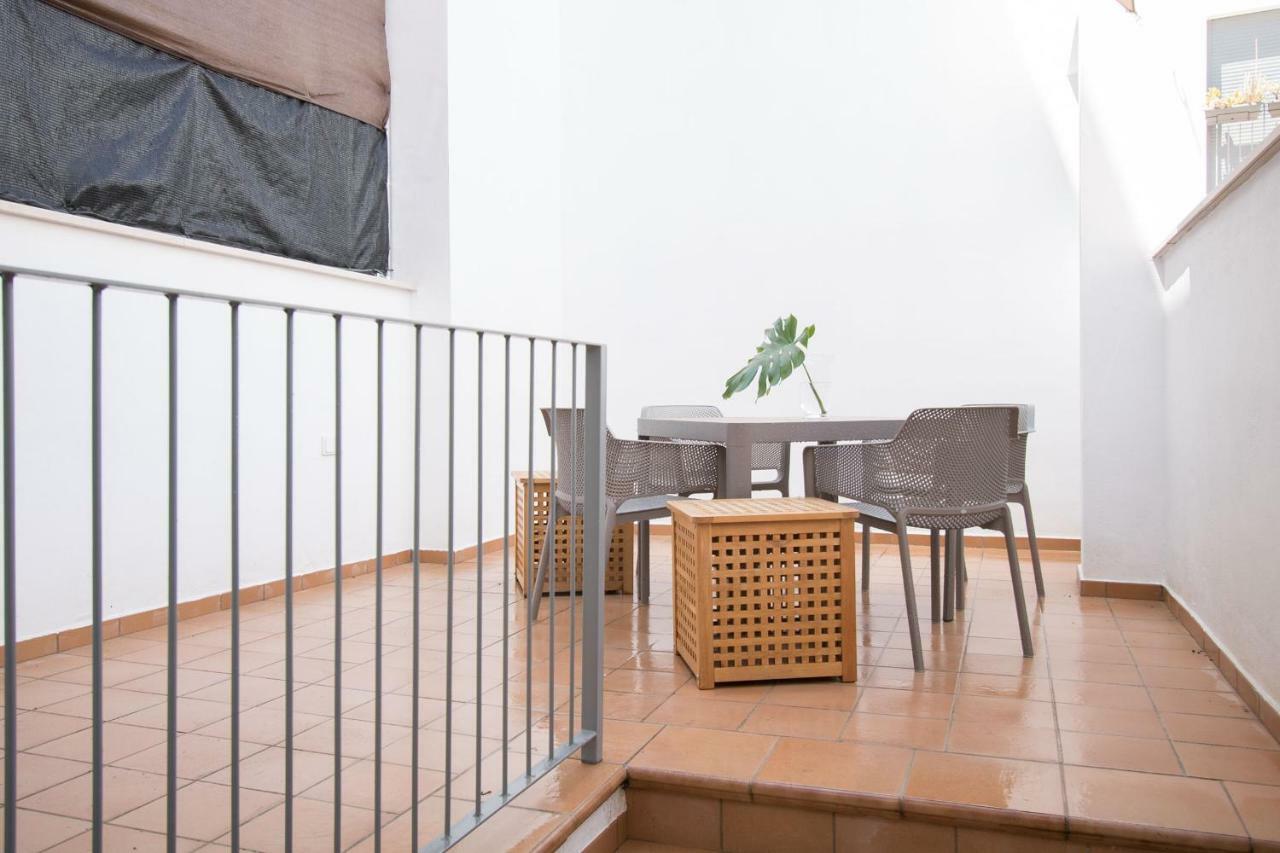 Murallas De Sevilla Apartamento Con Garaje 4 Pax Exteriör bild