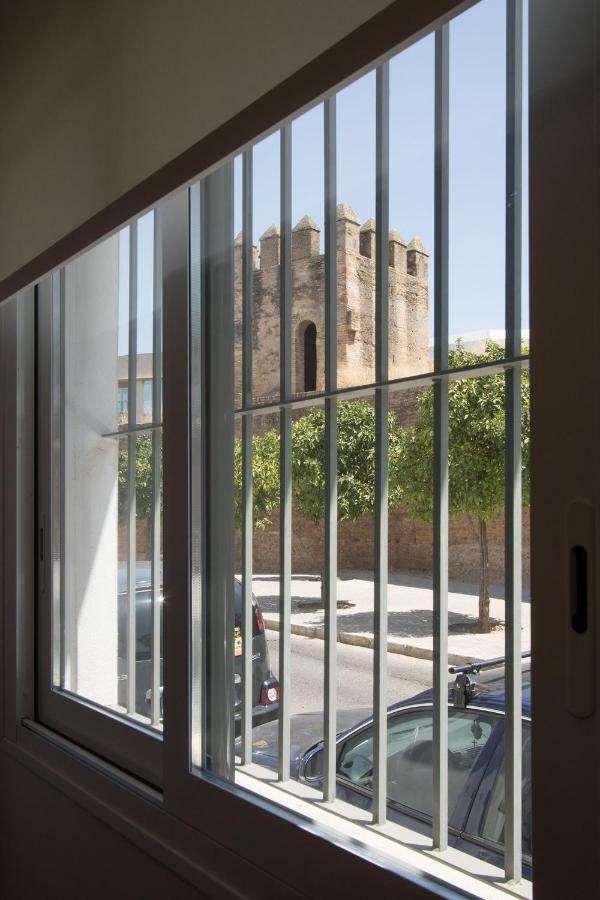 Murallas De Sevilla Apartamento Con Garaje 4 Pax Exteriör bild