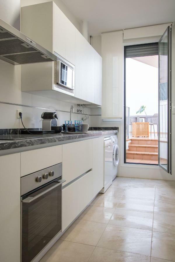Murallas De Sevilla Apartamento Con Garaje 4 Pax Exteriör bild